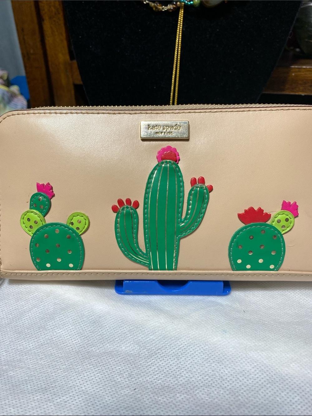 CUTE Kate Spade zipper Cactus Zip Wallet - Picture 2 of 14